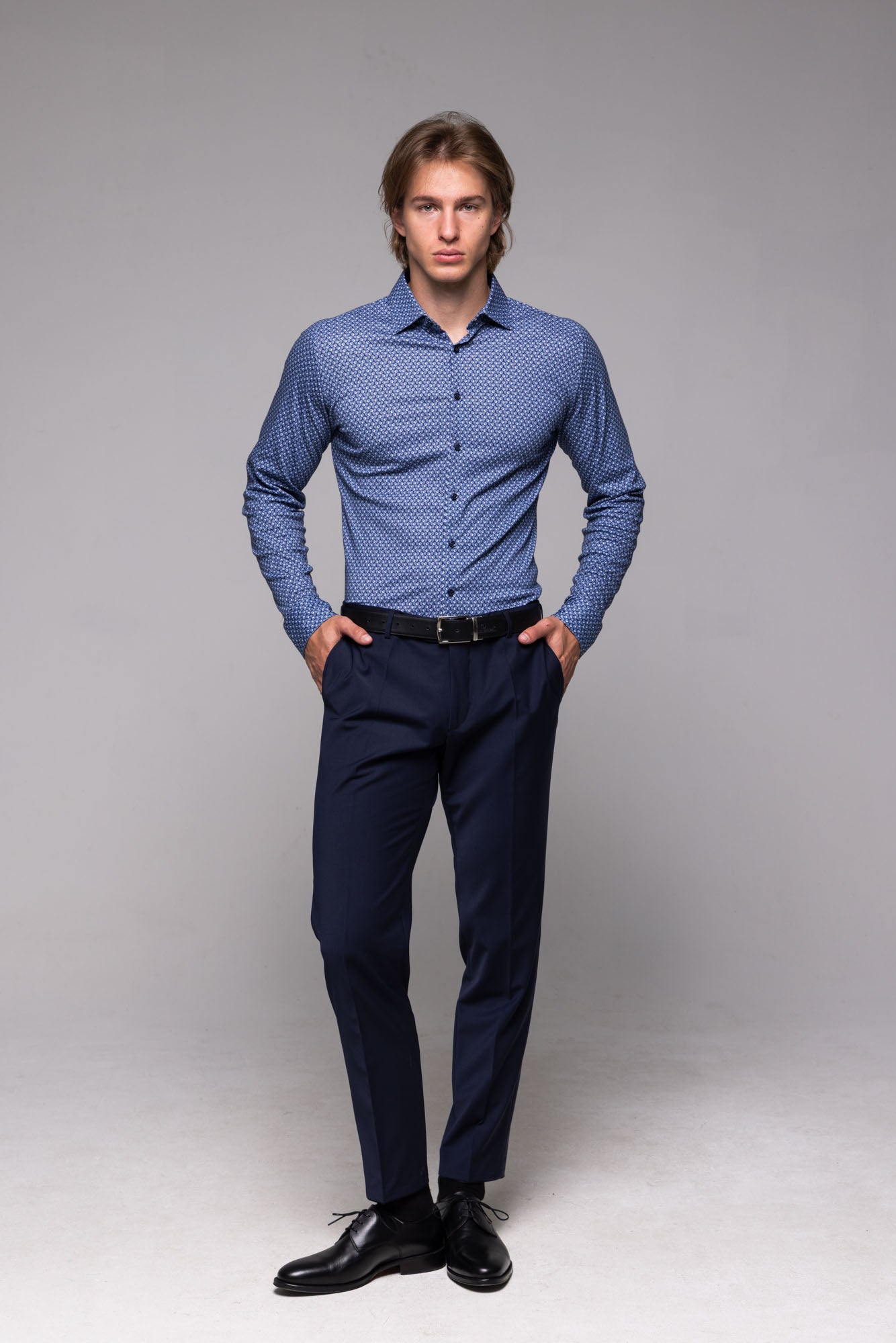 Blue and white stretch Extra Slim Fit shirt with pattern