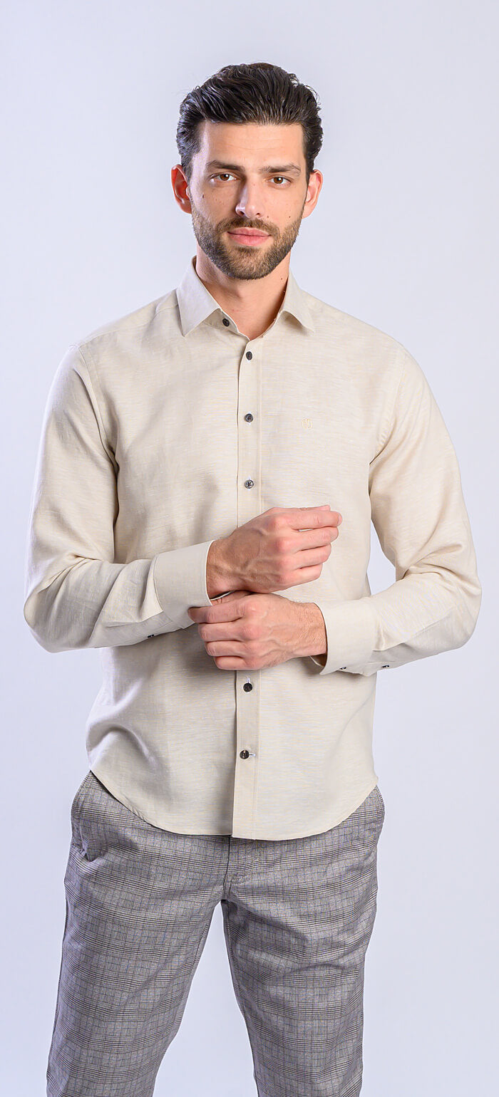 Beige linen Extra Slim Fit shirt with brown buttons