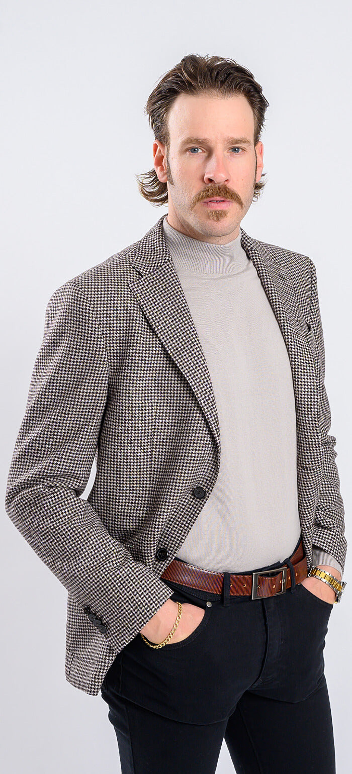 Beige-brown wool jacket with a rooster's foot pattern