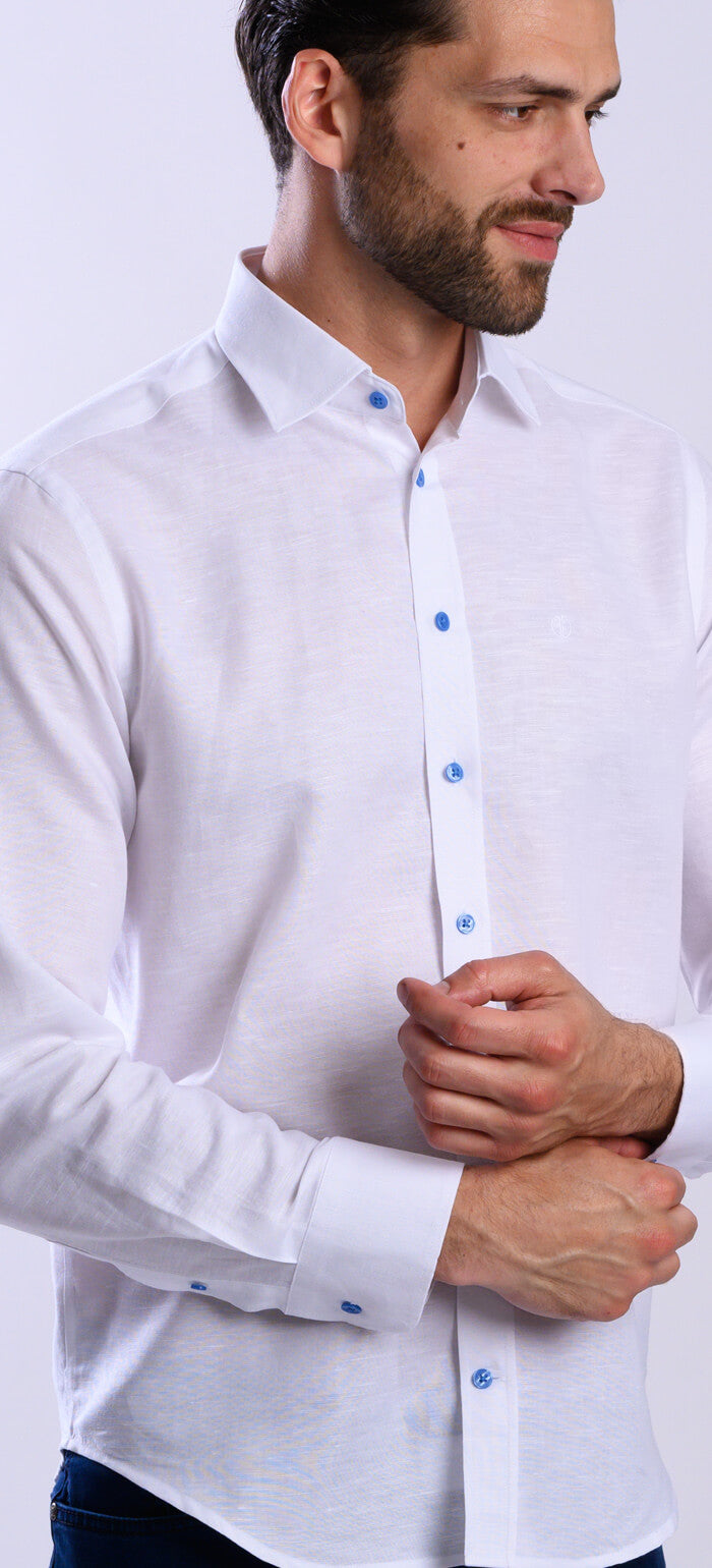 White linen Extra Slim Fit shirt with blue buttons