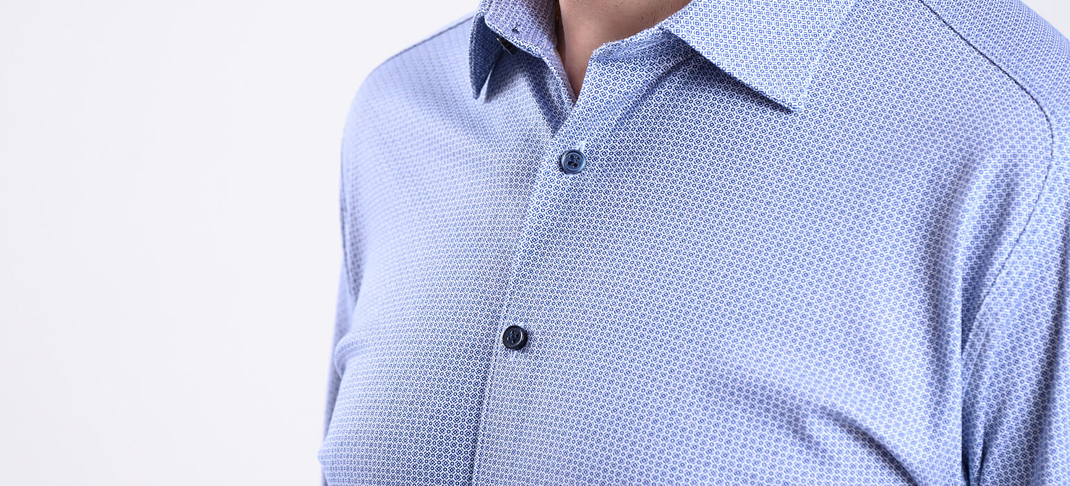 White and blue patterned stretch Extra Slim Fit shirt with anti-wrinkle treatment