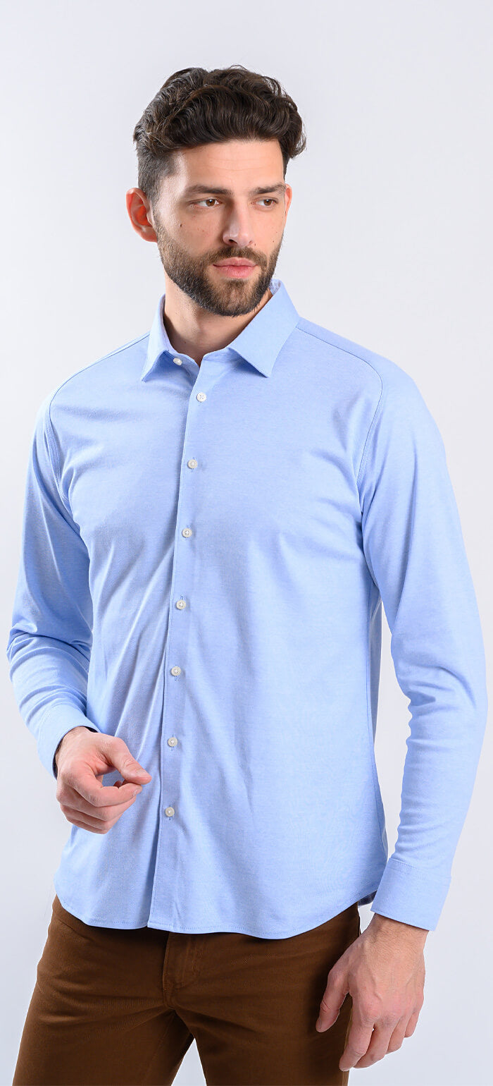 Light blue stretch Extra Slim Fit shirt with anti-wrinkle treatment
