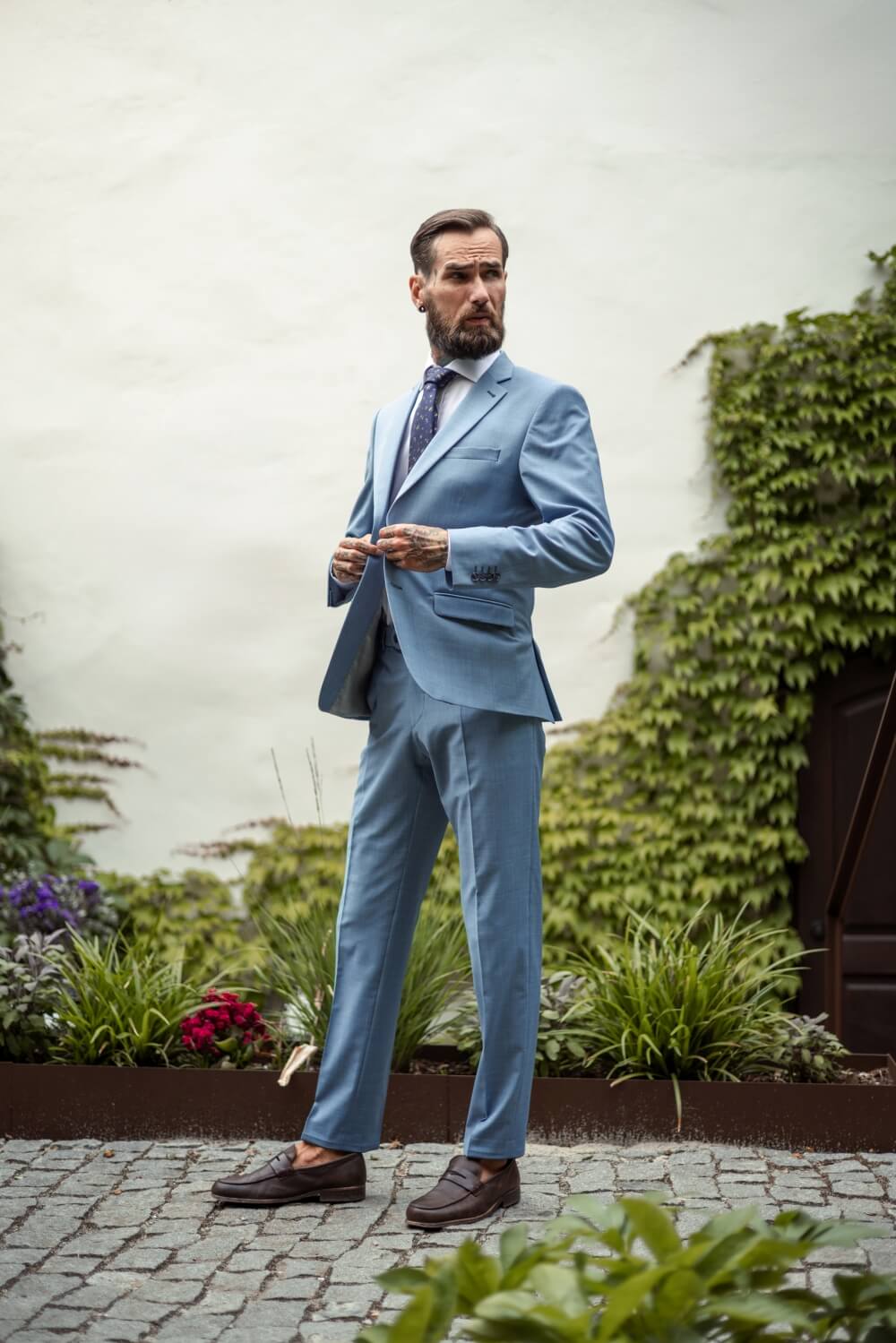 Pale blue suit - XL size