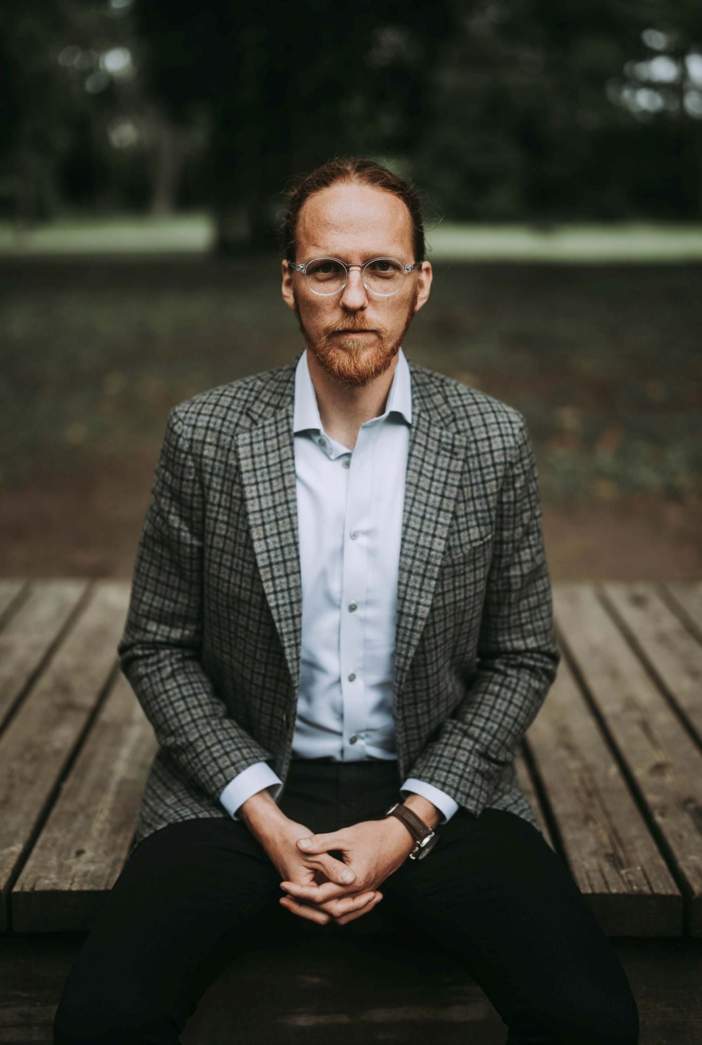 Pale grey Extra Slim Fit shirt with a subtle sheen