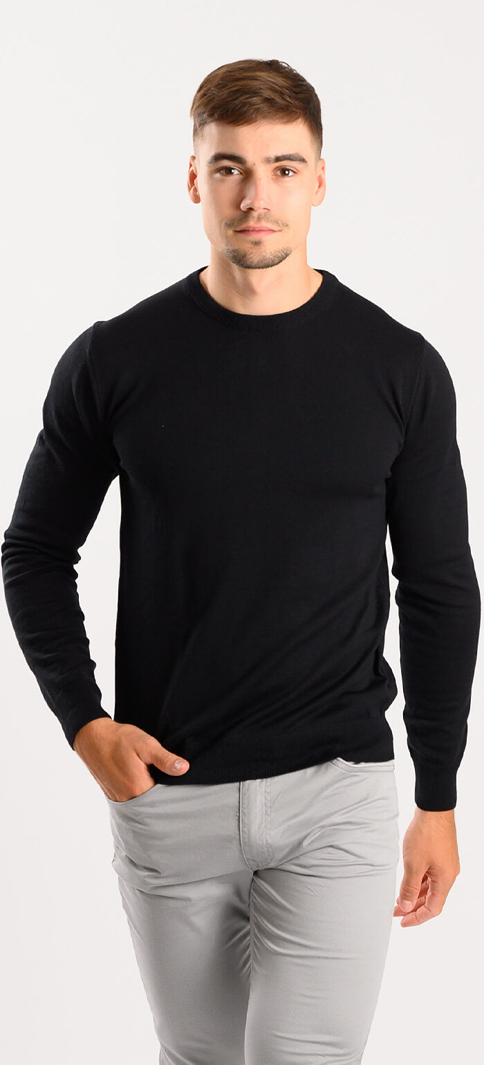 Black cotton crew neck sweater