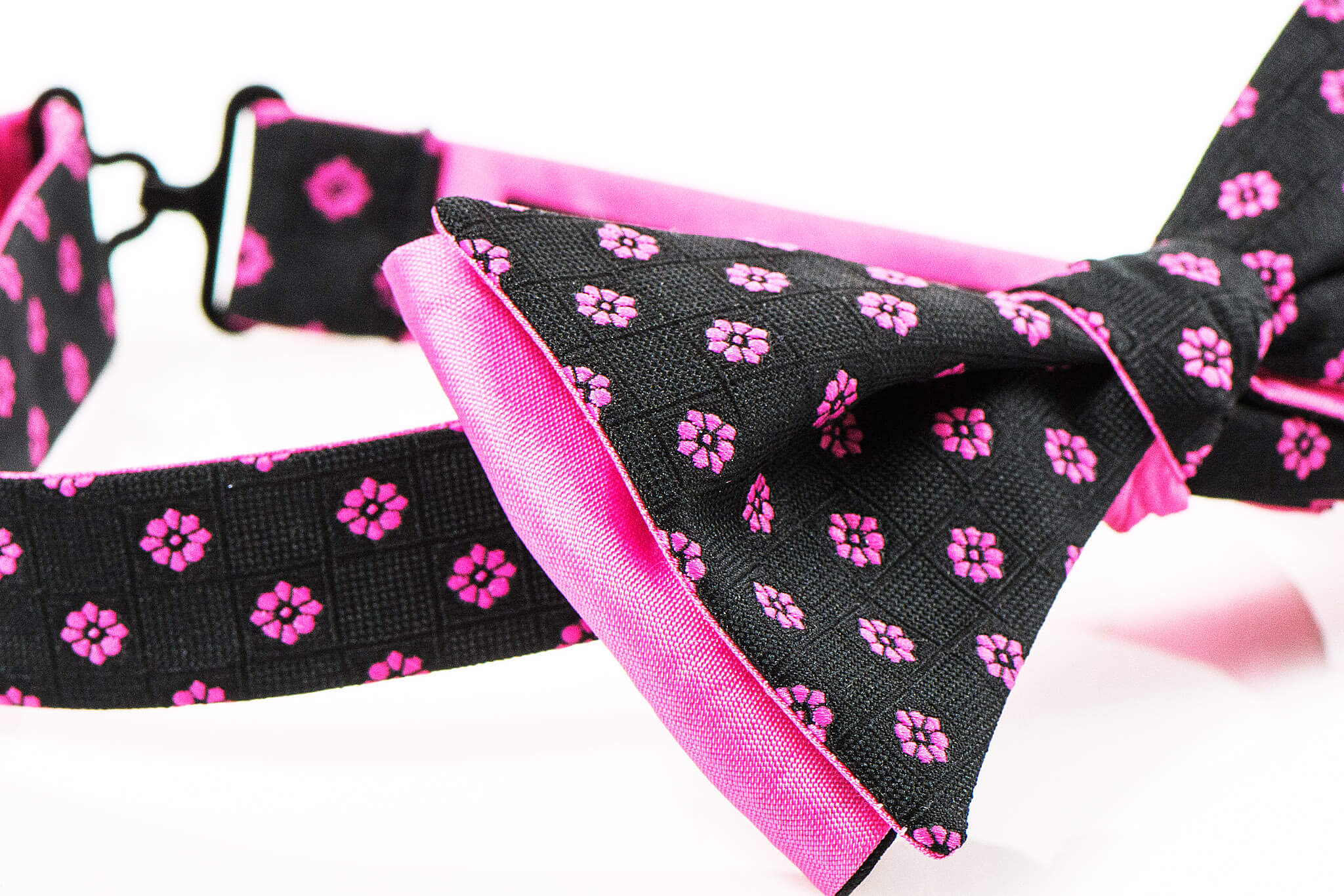 Silk bow tie