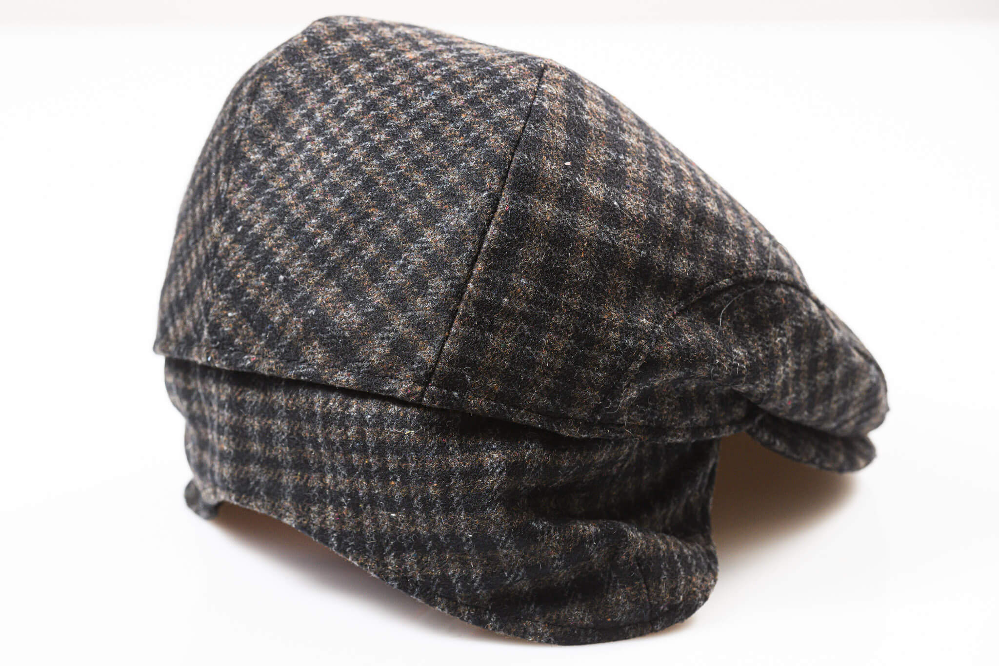 Checked wool hat