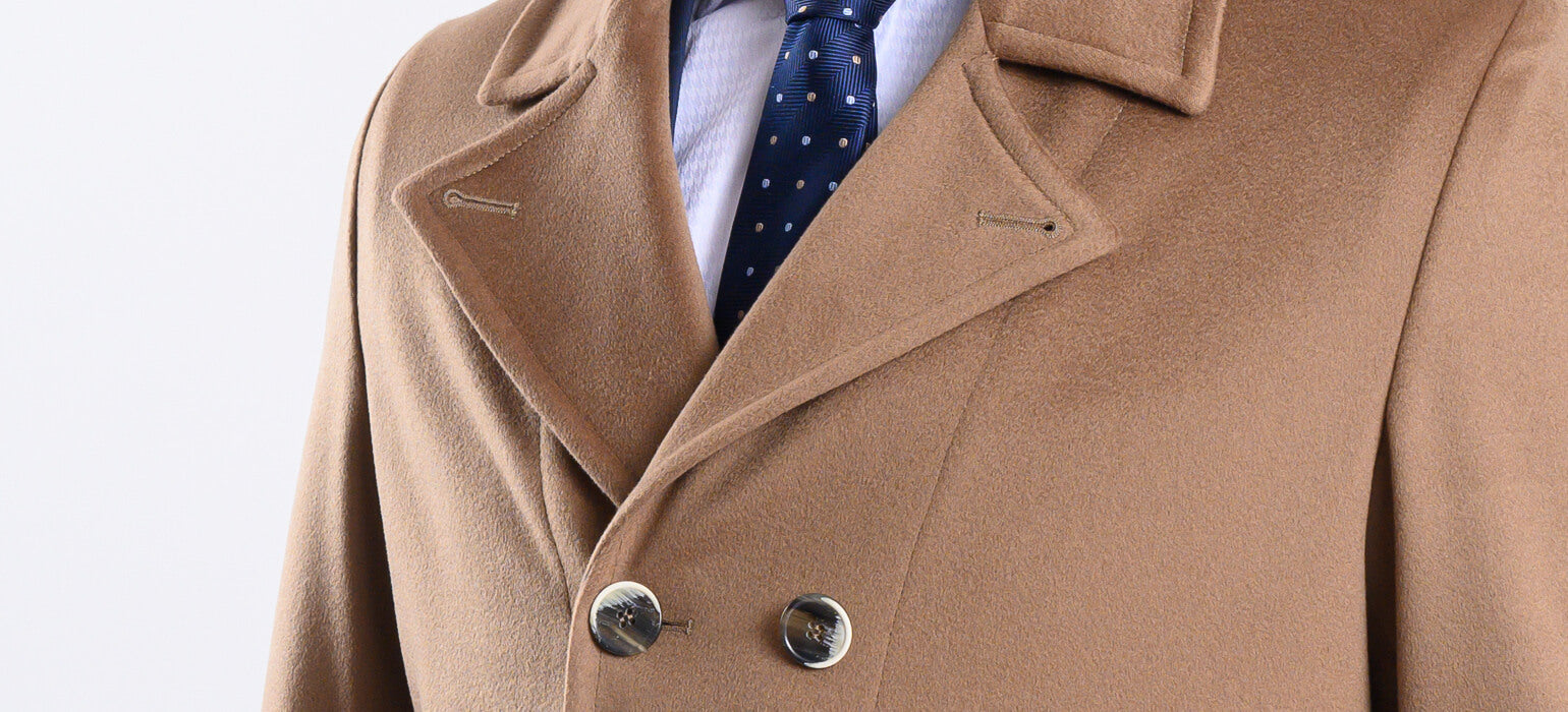 Short wool double-breasted coat with cashmere