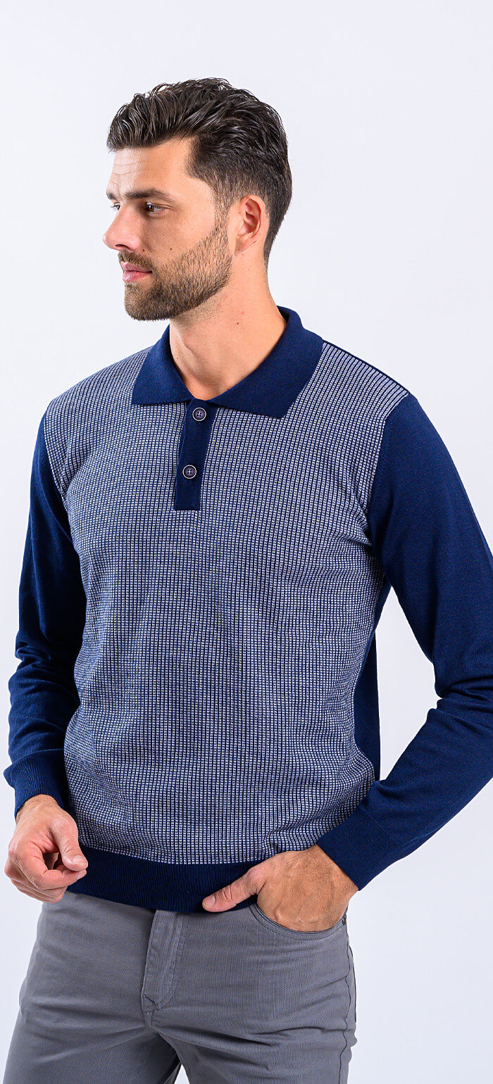 Blue knitted polo shirt with gray pattern