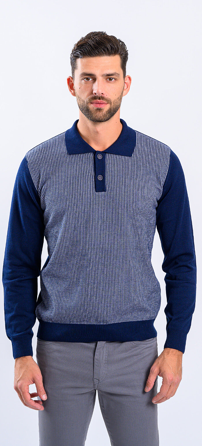 Blue knitted polo shirt with gray pattern