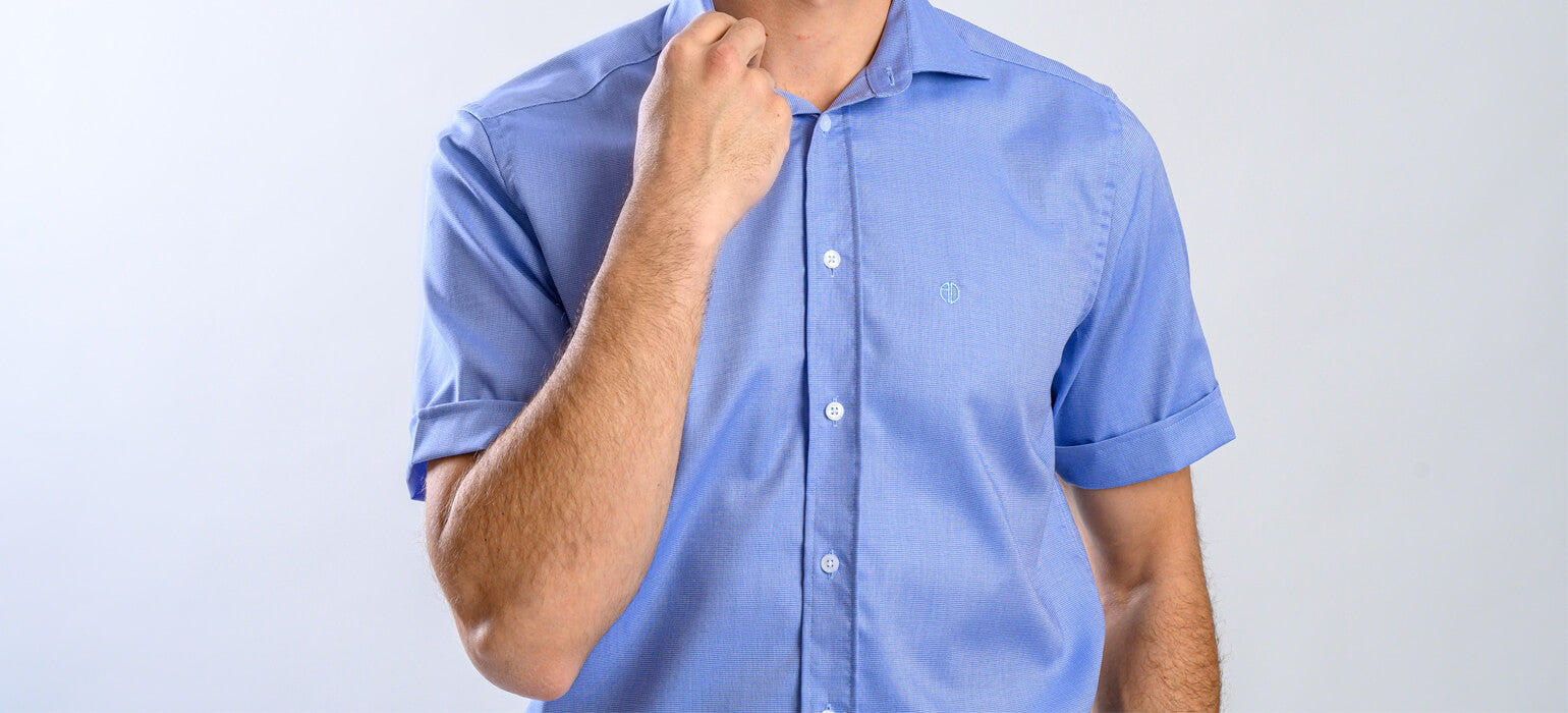 Blue Slim Fit Shirt with Short Sleeves and a Delicate Pattern