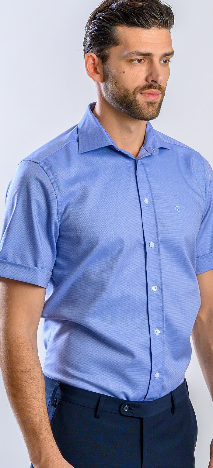 Blue Slim Fit Shirt with Short Sleeves and a Delicate Pattern