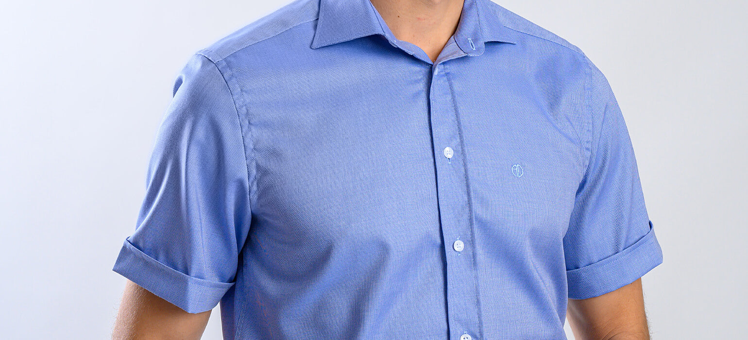 Blue Slim Fit Shirt with Short Sleeves and a Delicate Pattern