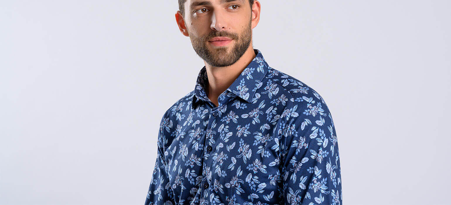 Blue heavily patterned stretch Extra Slim Fit shirt with anti-wrinkle treatment