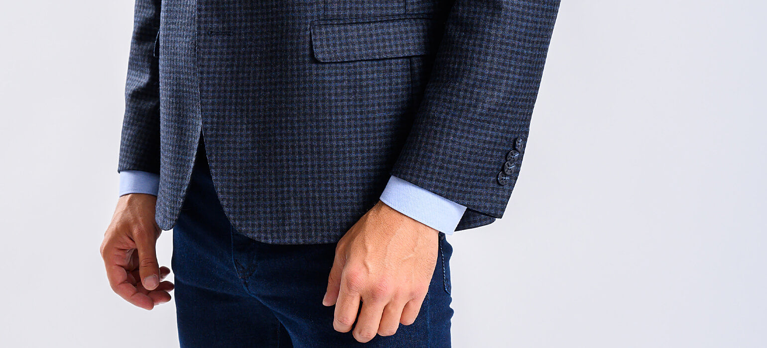 Blue blazer with a small check pattern and a removable insert