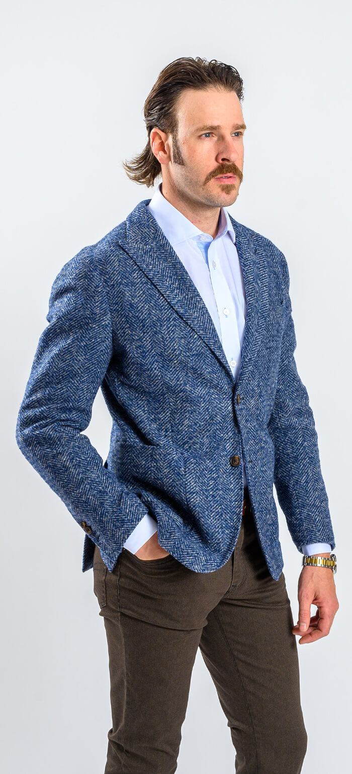Blue jacket with a rooster print