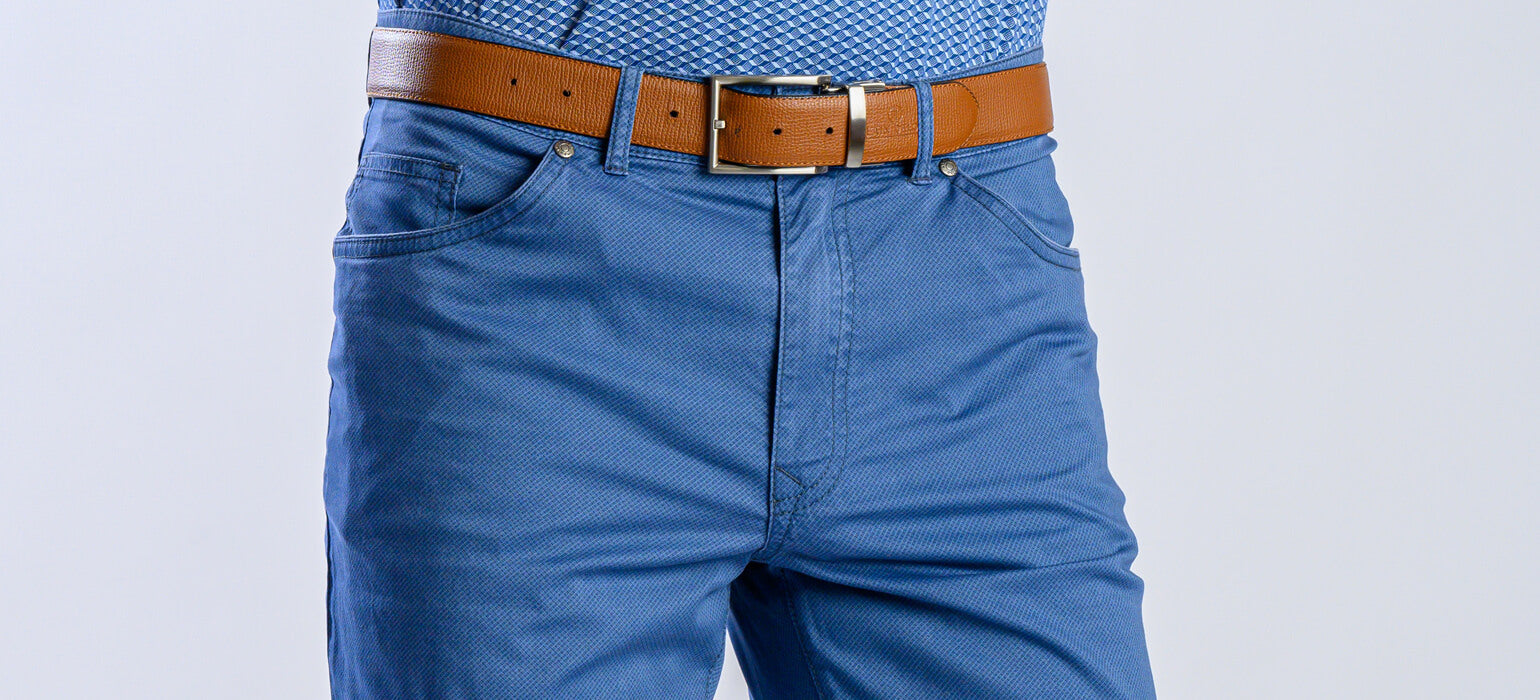 Blue casual pants with a pattern