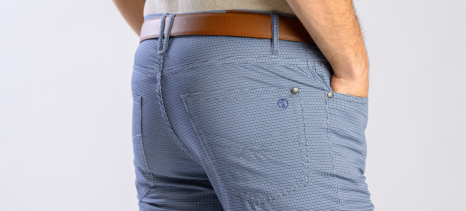 Blue-gray leisure trousers with a rooster print