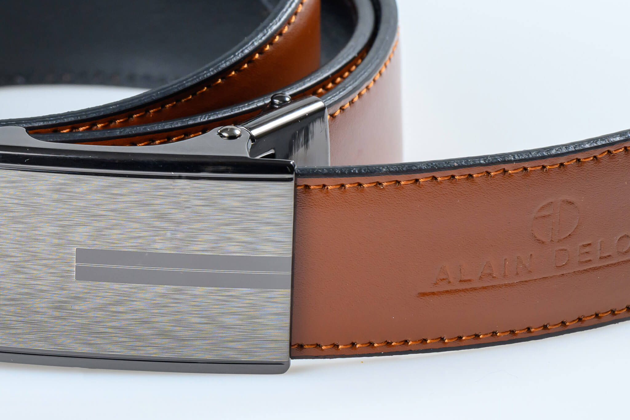 Reversible leather belt with brake buckle
