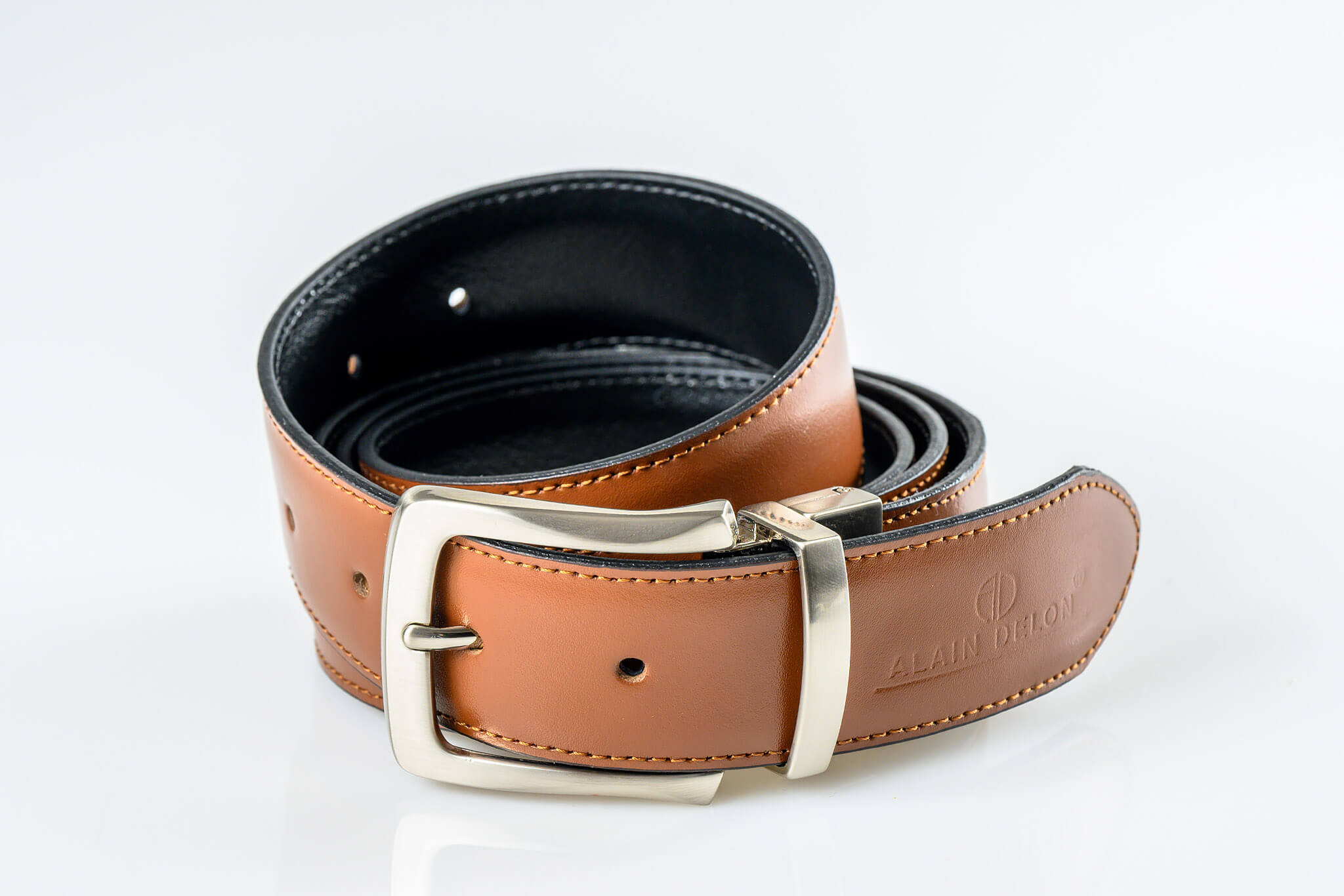 Reversible leather belt