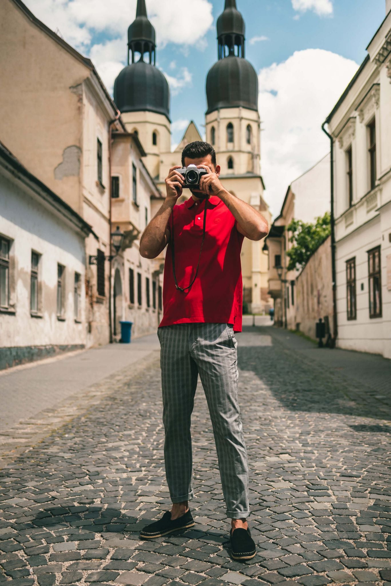 Grey-brown checked trousers