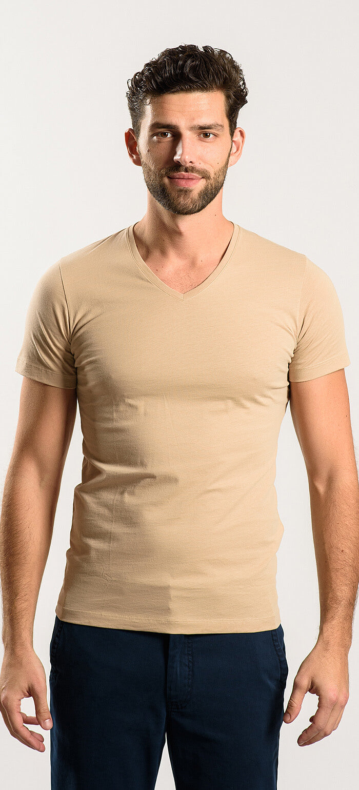 Body-hugging cotton T-shirt