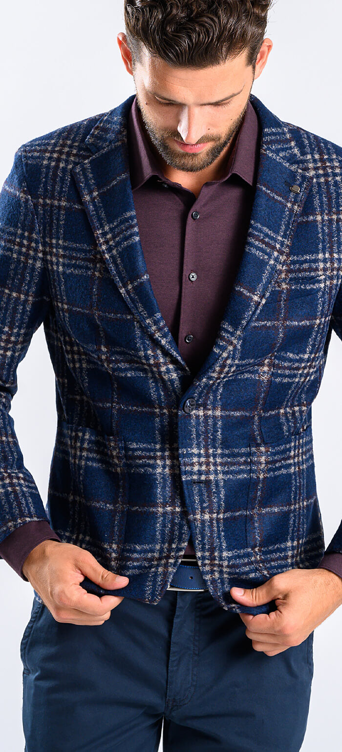 Navy blue blazer with beige check