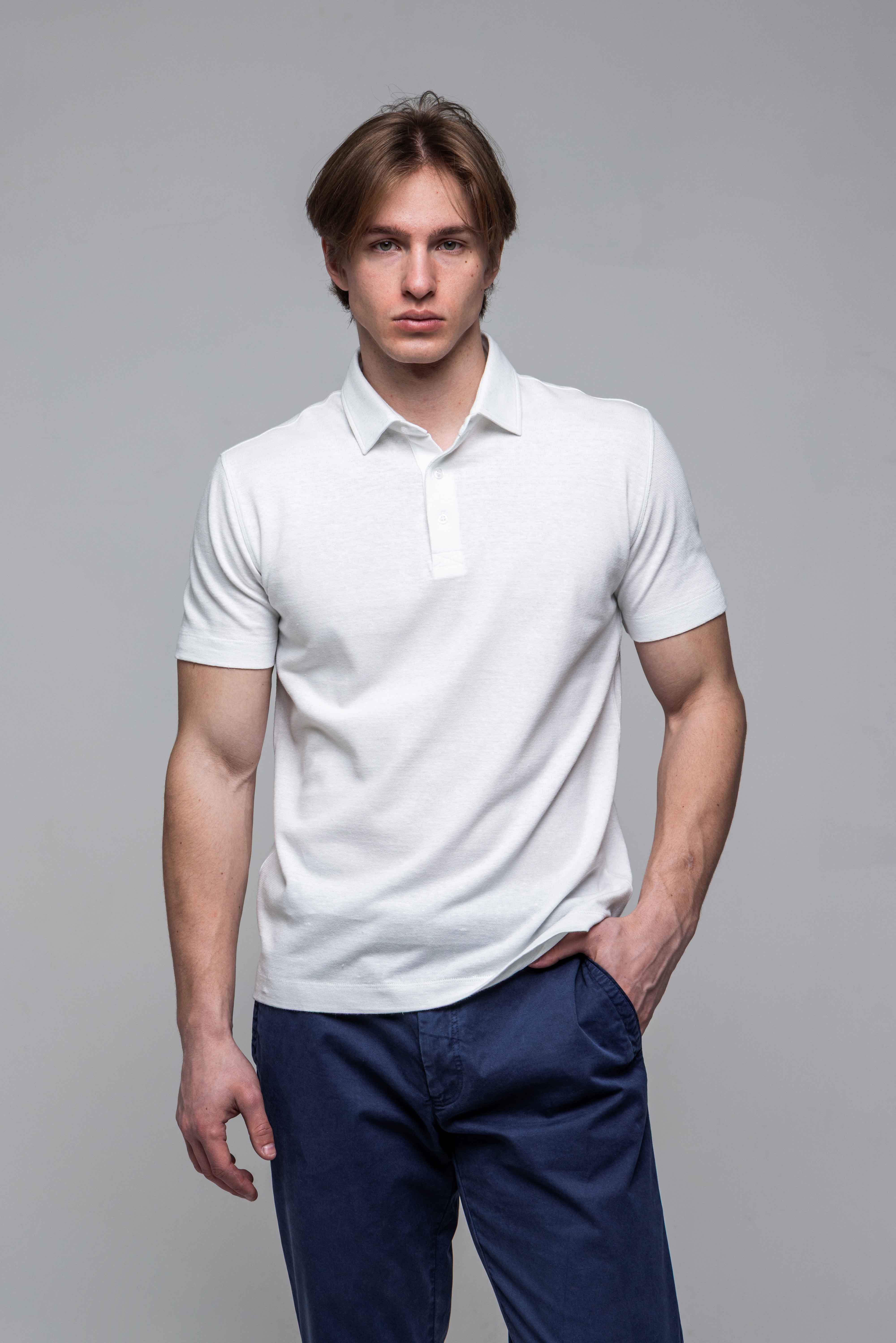 Biela polokošeľa s ľanom