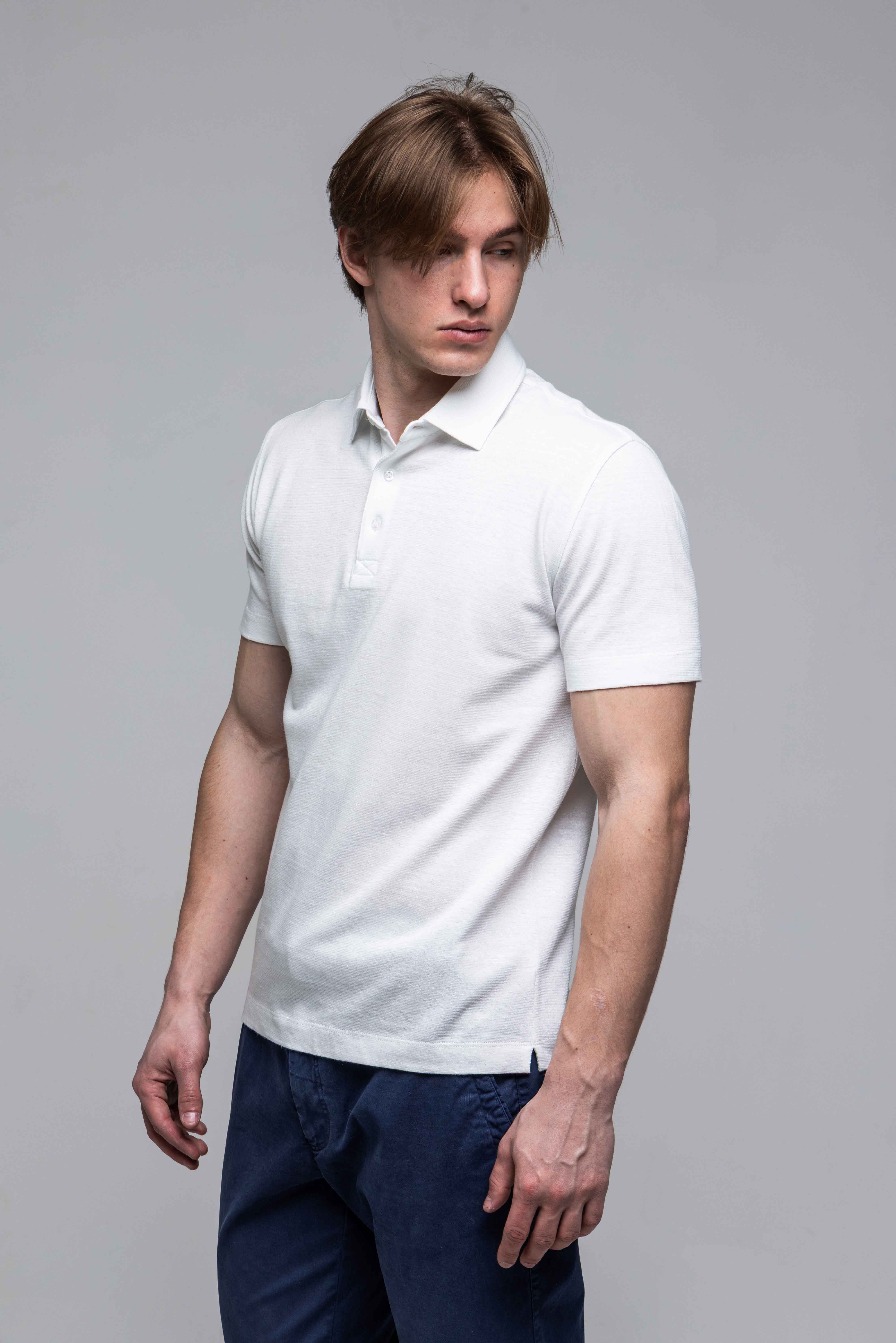 Biela polokošeľa s ľanom