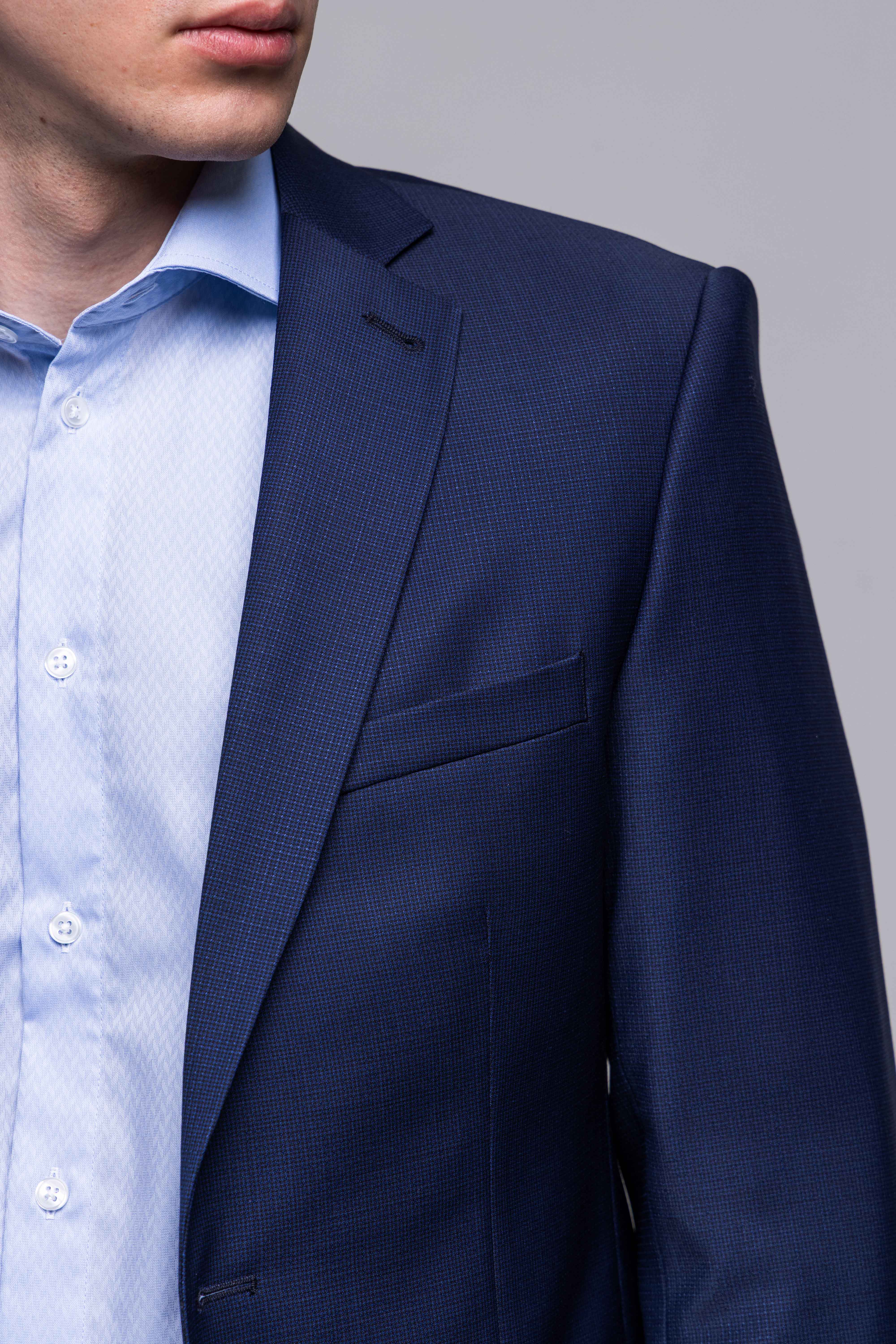 Tmavomodrý Slim Fit oblek s mikro vzorom