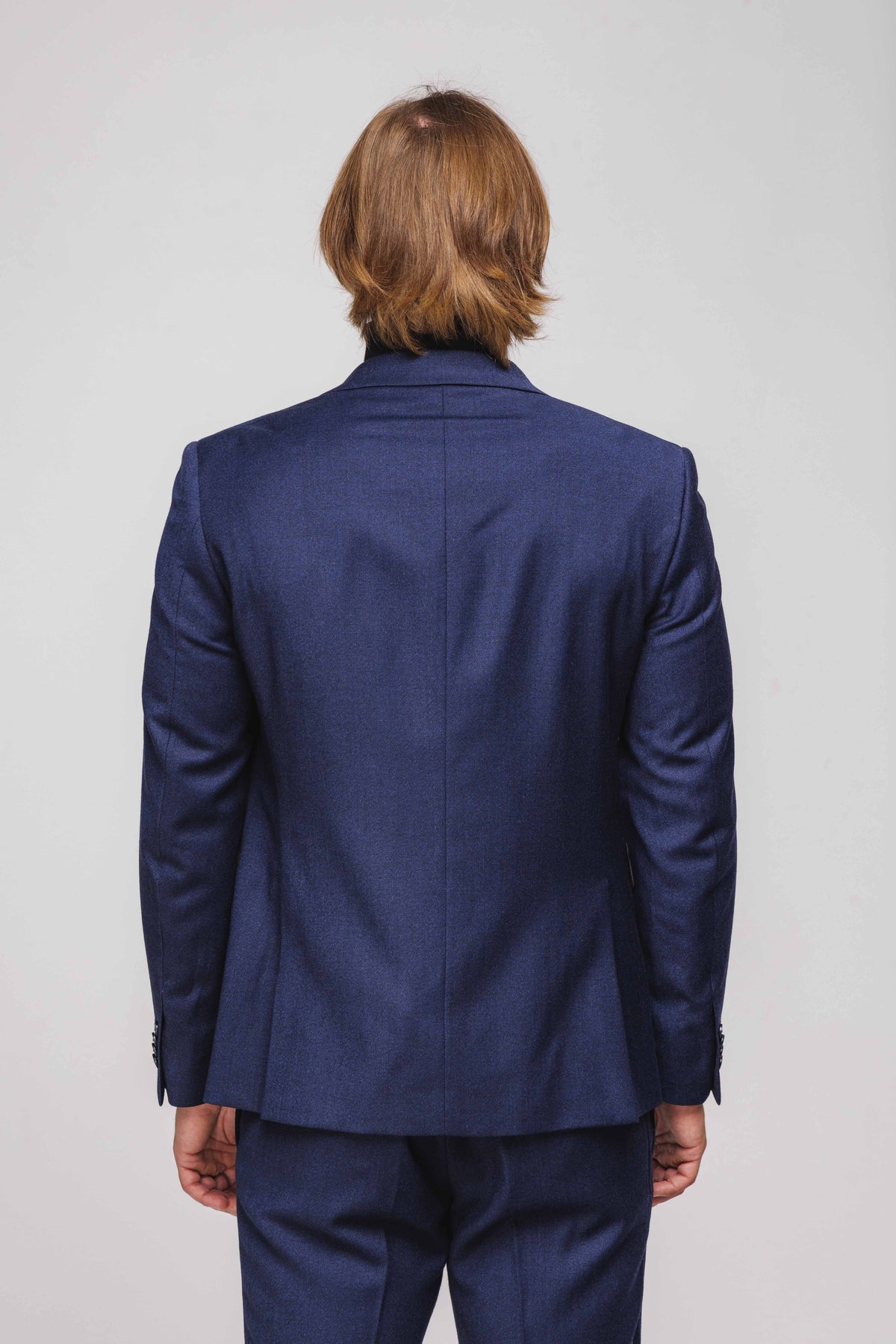 Modrý Slim Fit oblek s čiernymi akcentmi