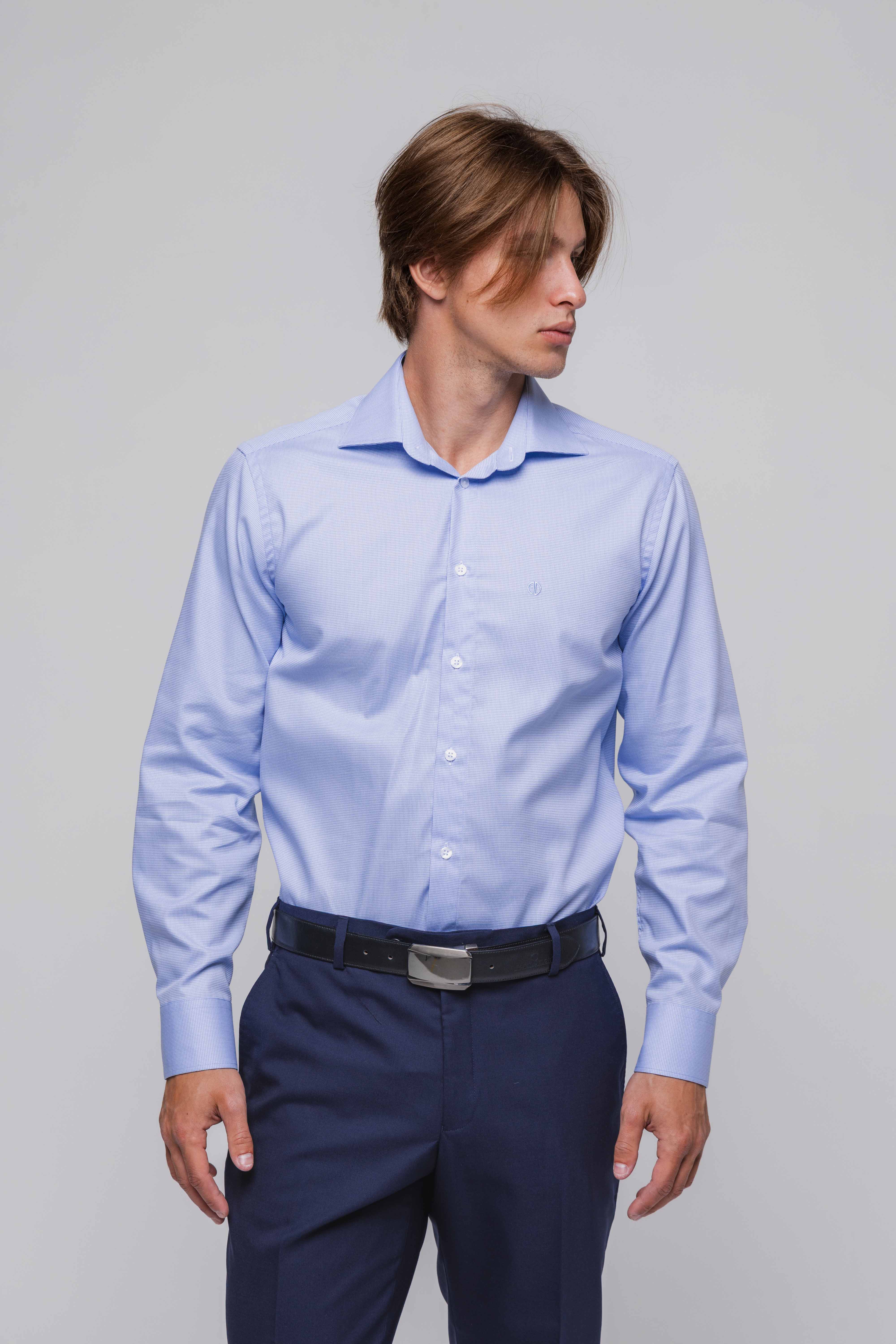 Bledomodrá Slim Fit košeľa s mikro vzorom