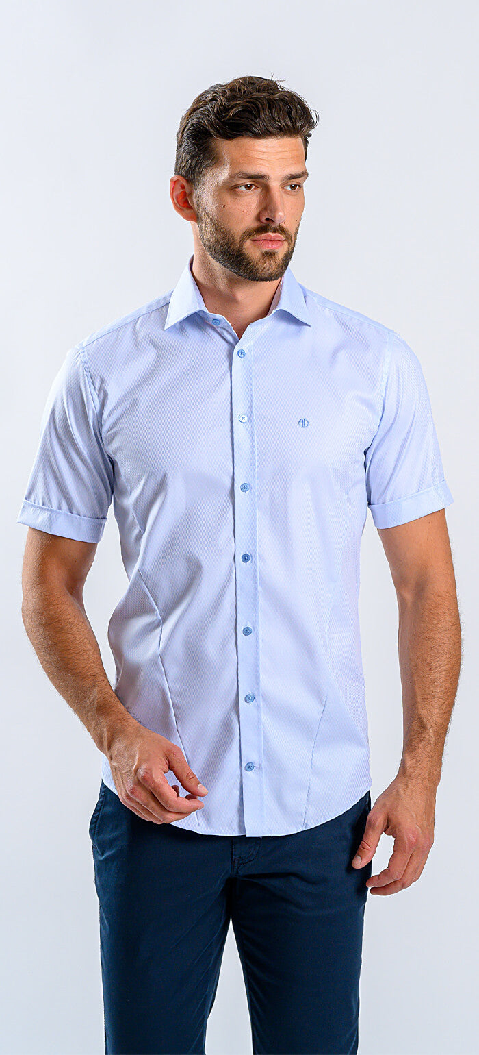 Pale blue Extra Slim Fit short-sleeved shirt with a subtle sheen