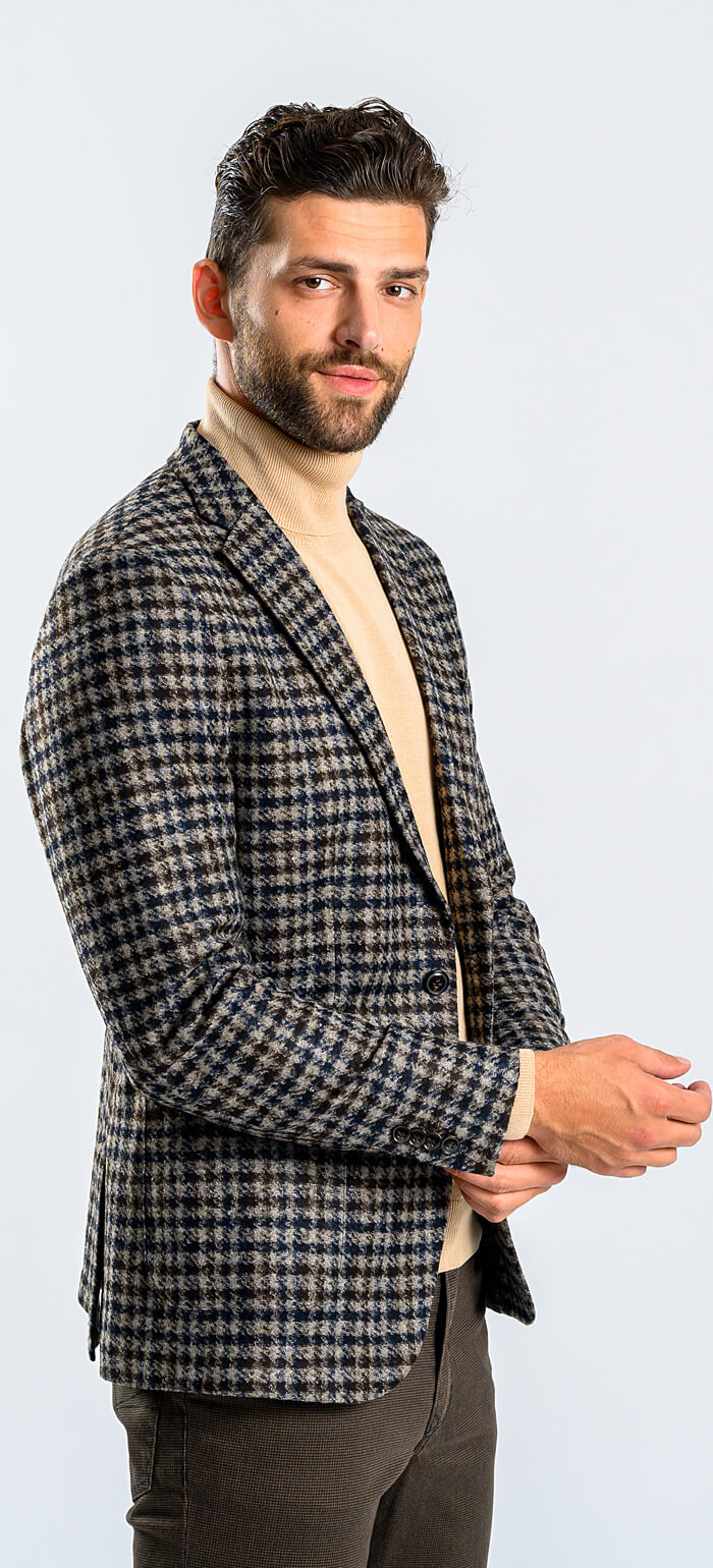 Brown jacket with rooster print, size XL