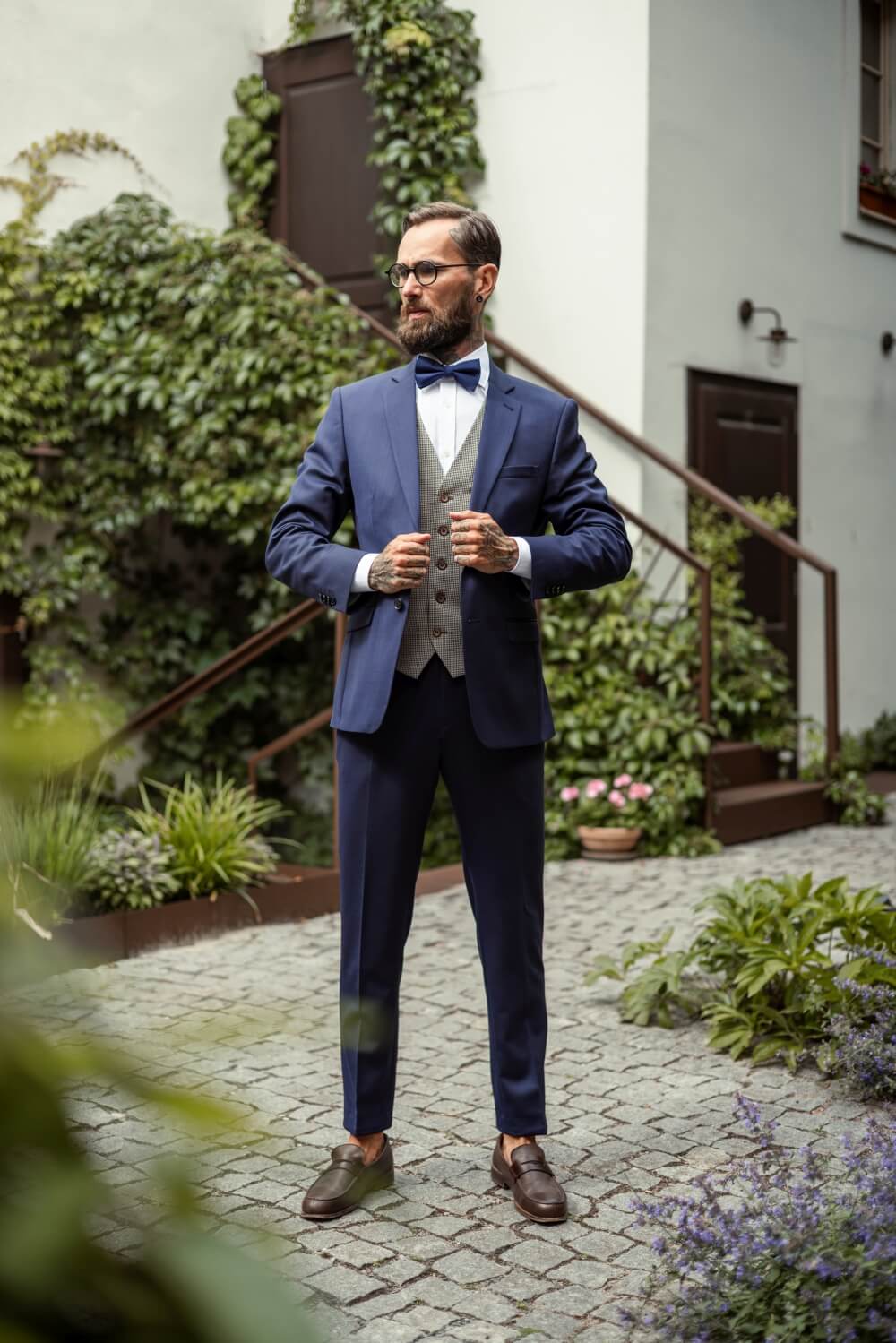 Tmavomodrý Slim Fit oblek